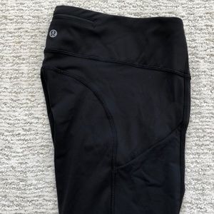 Black lululemon leggings